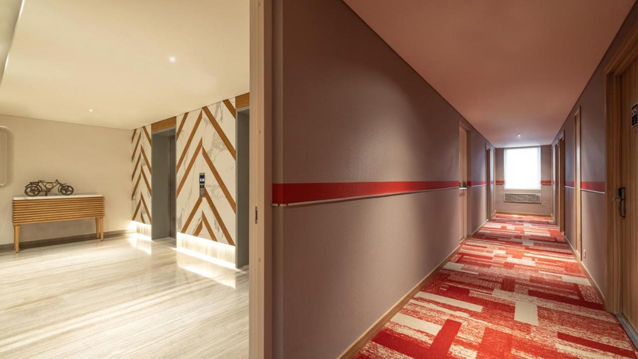 ホテル Ibis Mumbai Vikhroli - An Accor Brand エクステリア 写真