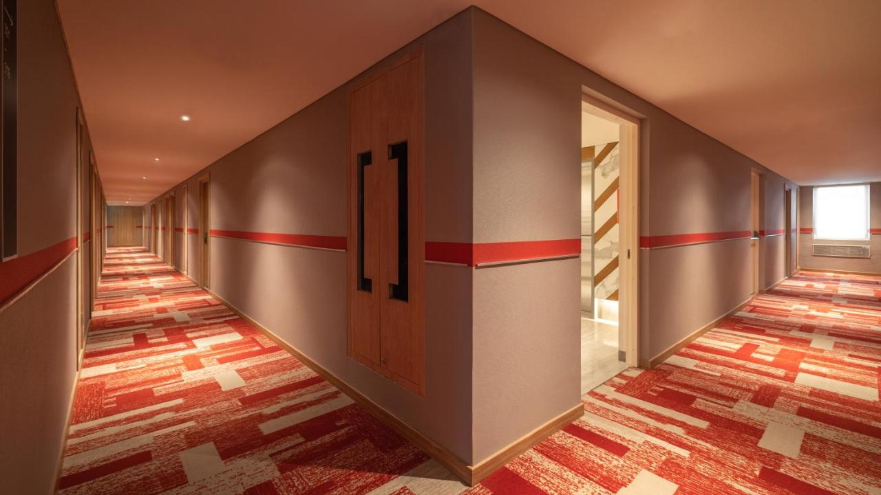 ホテル Ibis Mumbai Vikhroli - An Accor Brand エクステリア 写真