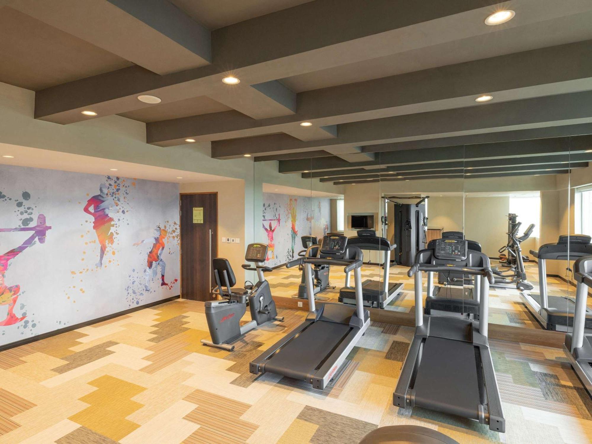 ホテル Ibis Mumbai Vikhroli - An Accor Brand エクステリア 写真